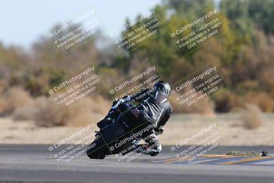 media/Dec-18-2022-SoCal Trackdays (Sun) [[8099a50955]]/Turn 7 Backside (1125am)/